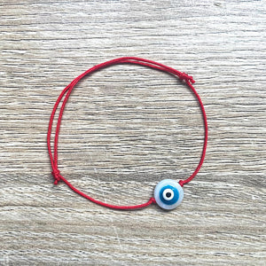 bracelet-cordon-coulissant-oeil-bleu-rouge