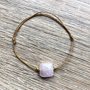 bracelet-cordon-coulissant-quartz-rose-carre-dore