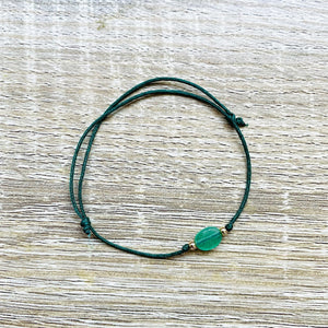 bracelet-cordon-reglable-aventurine-vert-plaque-or