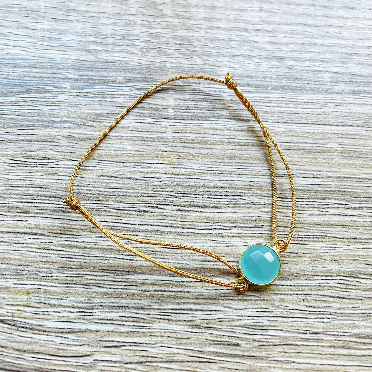 bracelet-cordon-reglable-calcédoine-bleu-vert-argent-dore