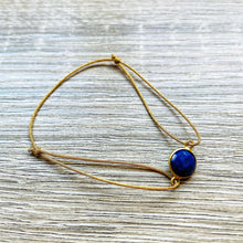 Charger l&#39;image dans la galerie, bracelet-cordon-reglable-lapis-lazuli-bleu-argent-dore