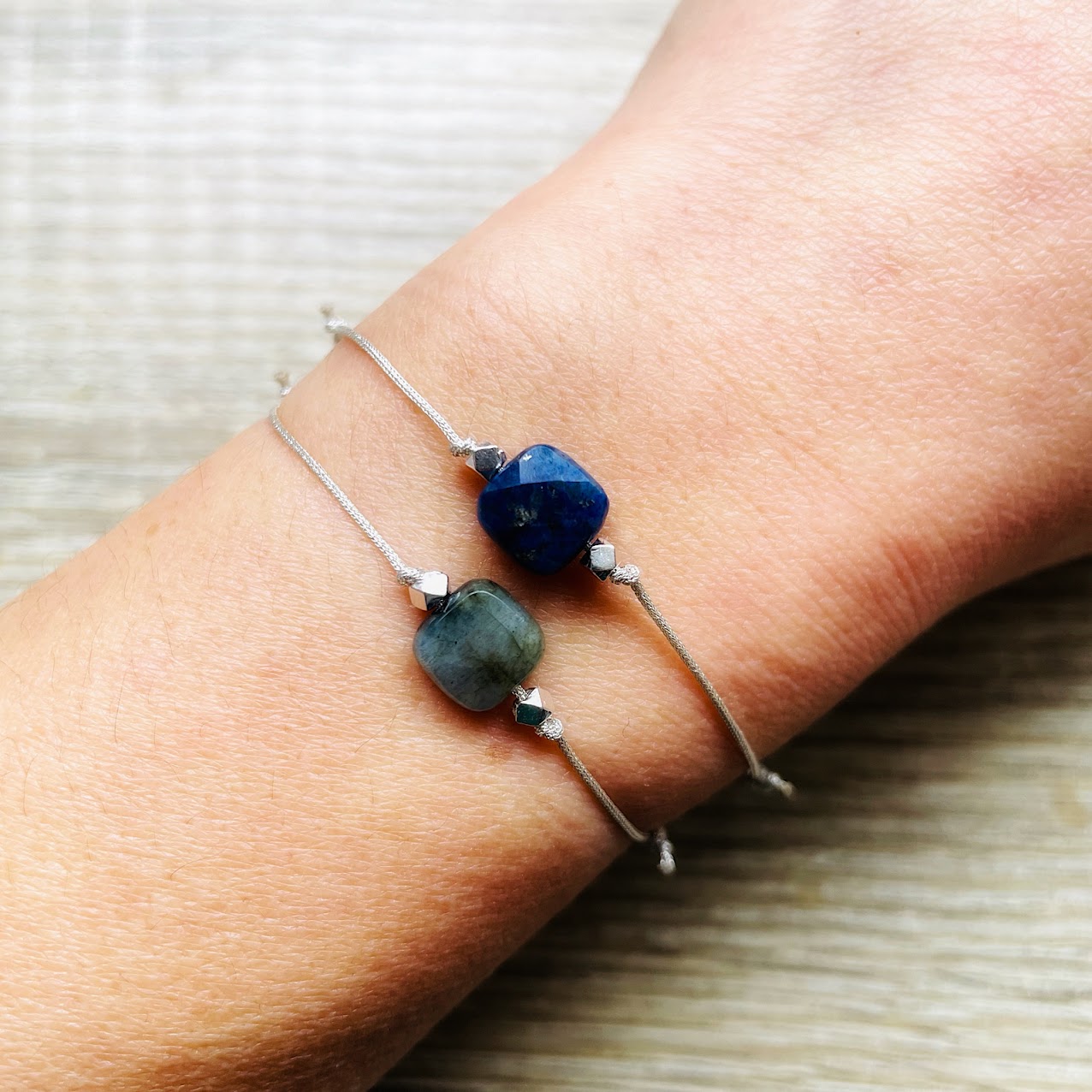 Bracelet Labradorite cordon réglable argent Carrie