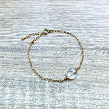 Charger l&#39;image dans la galerie, bracelet-cristal-roche-transparent-plaque-or