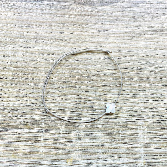 bracelet-trefle-nacre-argente