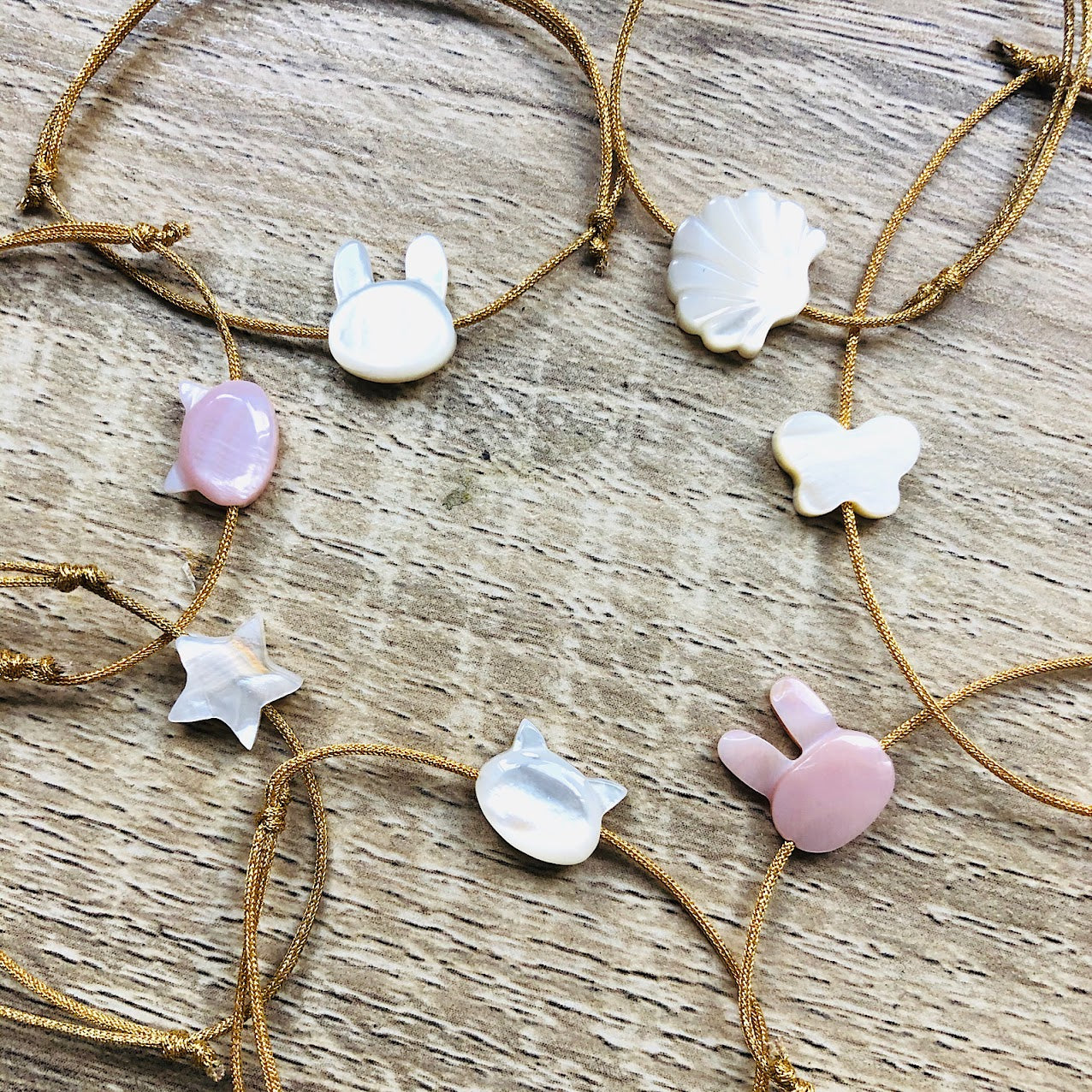 bracelets-cordon-reglable-nacre-dore