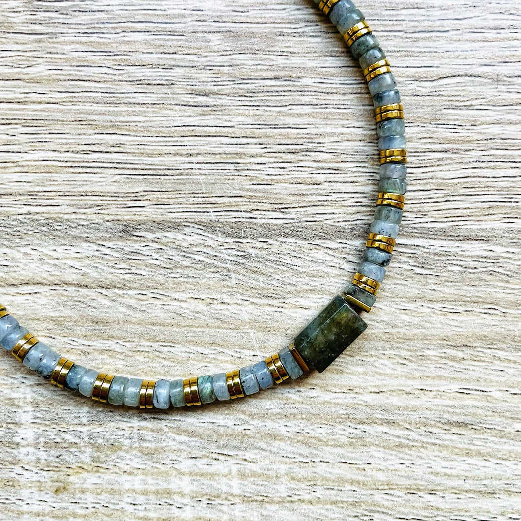 collier-labradorite-hematite-zoom