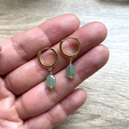 creoles-aventurine-vert-argent-massif-dore-main
