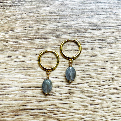 creoles-labradorite-gris-argent-massif-dore