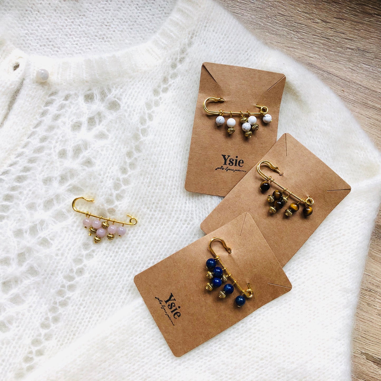 Broche Mathilde pierres naturelles