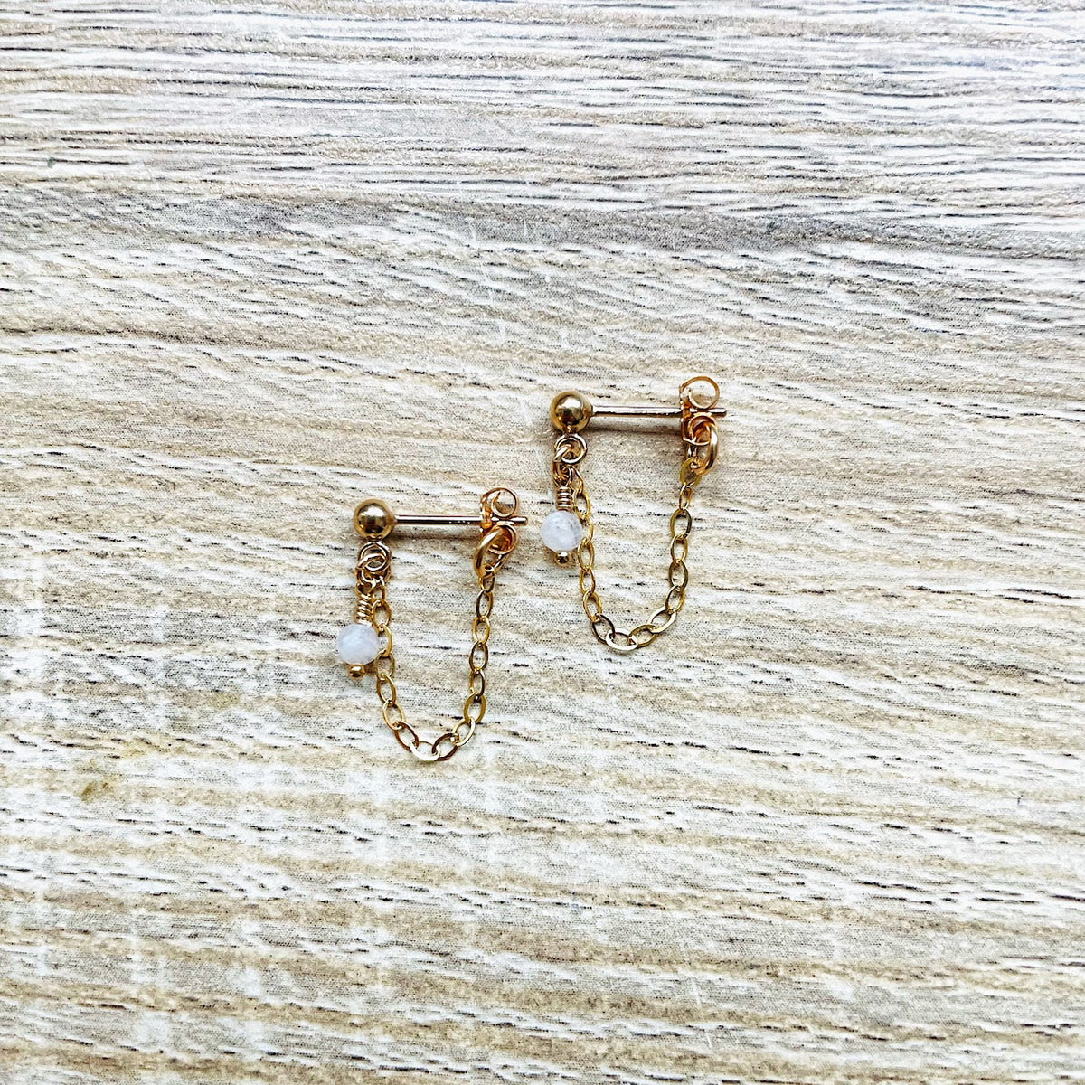 Boucles d'oreilles chaînette en Pierre de Lune