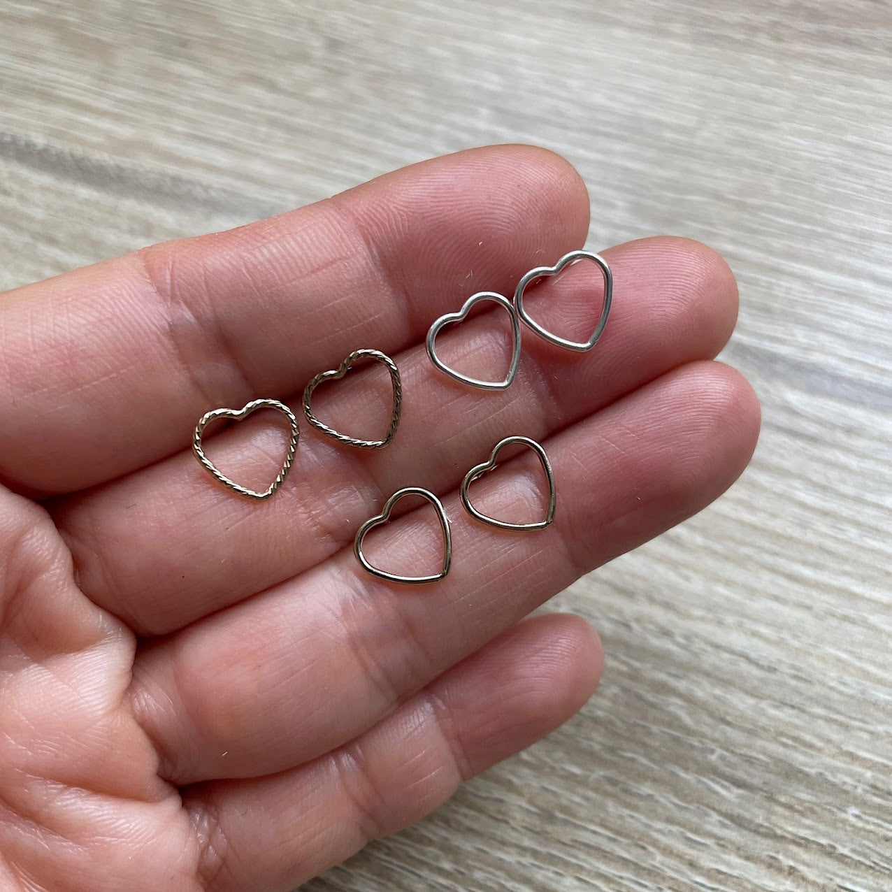 puces-oreilles-cœur-main